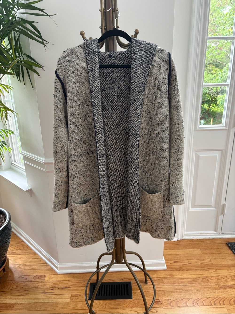 Open-Front Hooded Bouclé REVERSIBLE Cardigan - Gray/Blue